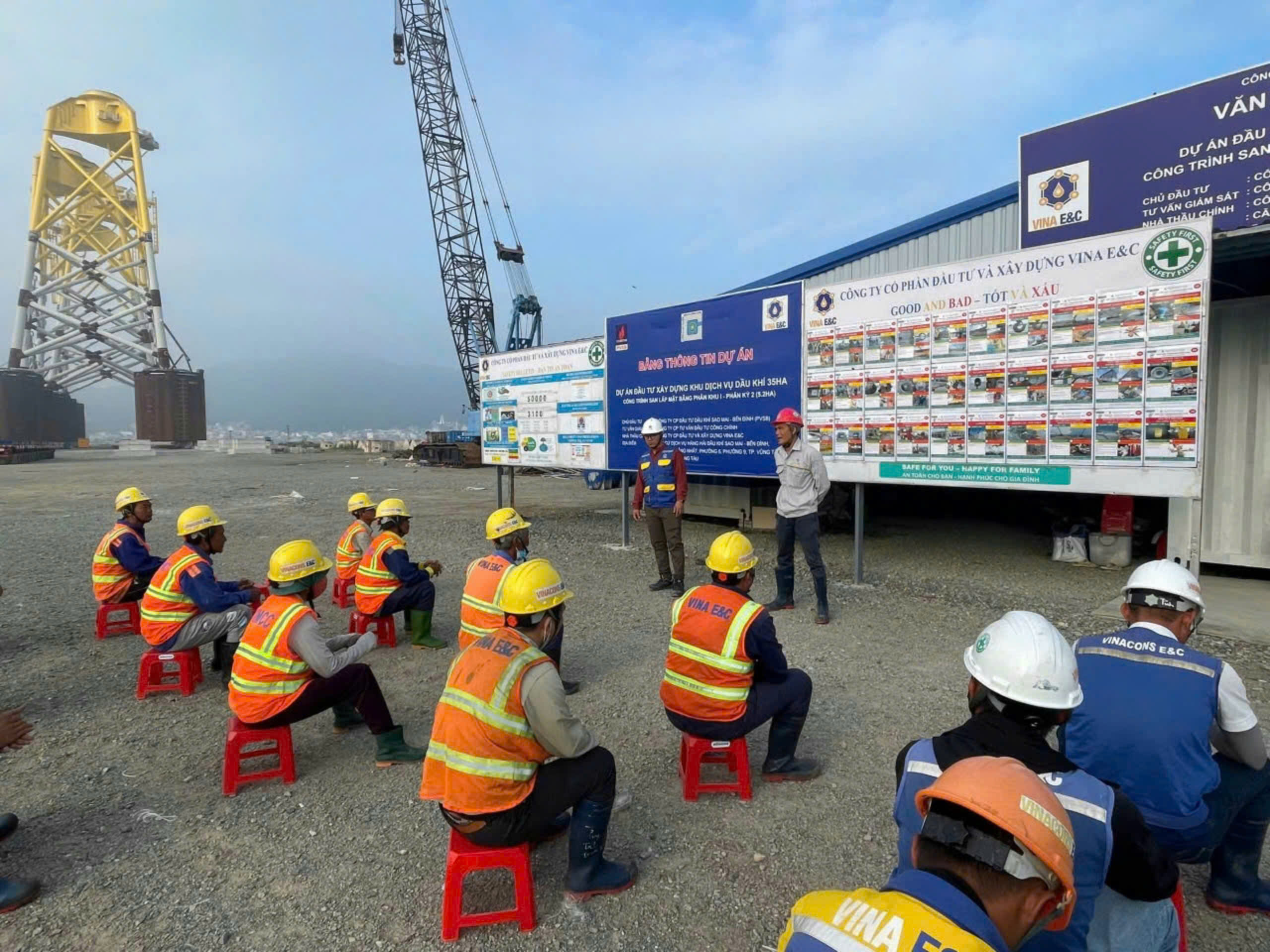 Pvsb Công ty SMBĐ thực hiện Công trình san lấp mặt bằng Phân khu 1 – Phân kỳ ...